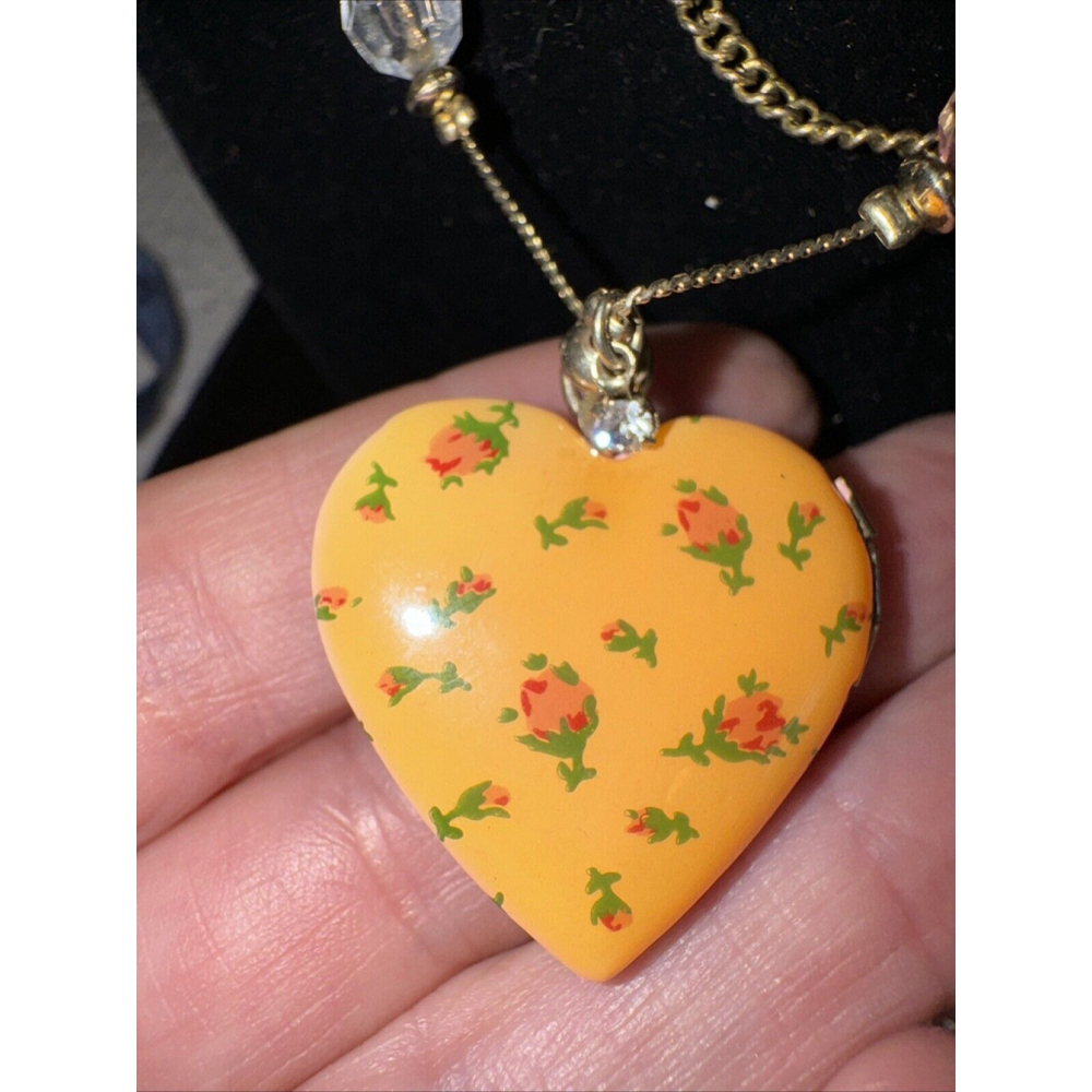 Betsey Johnson Tea Party Heart Locket Pearl Necklace Rare - Picture 8 of 9